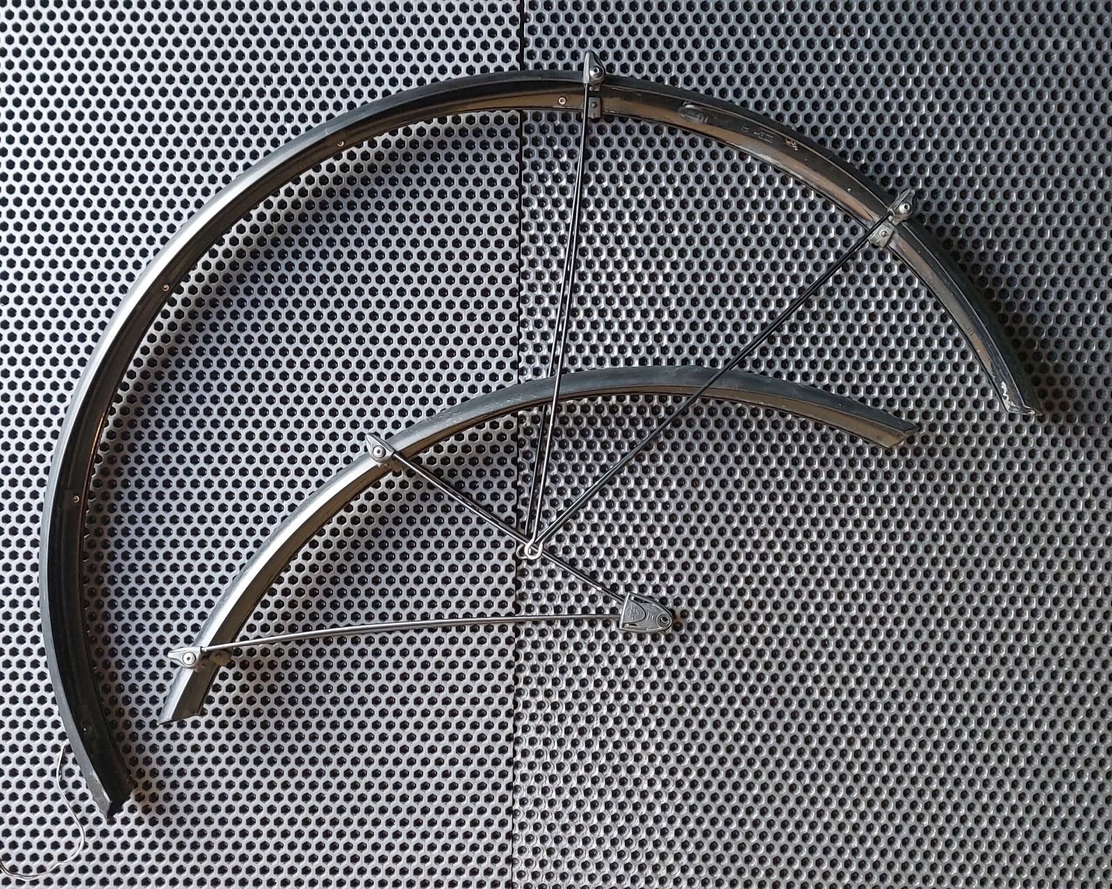 Крылья SKS mudguards, со встроенным задним фонарем B+M Xeltec