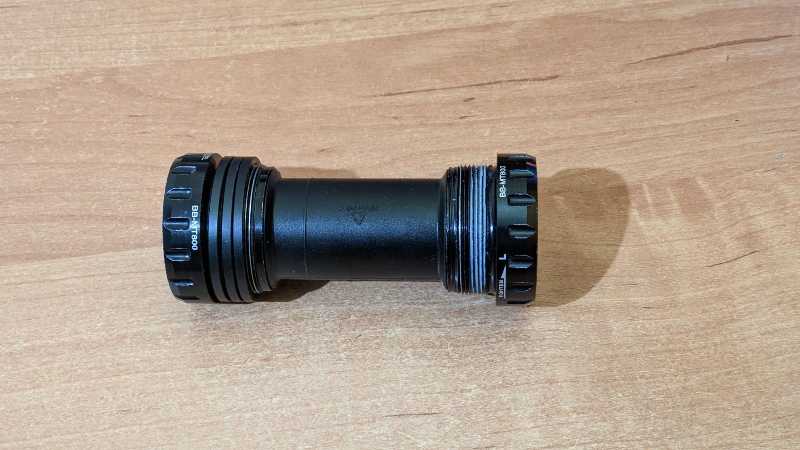 Каретки Hollowtech II Shimano Deore и Deore XT (новая и с пробегом)