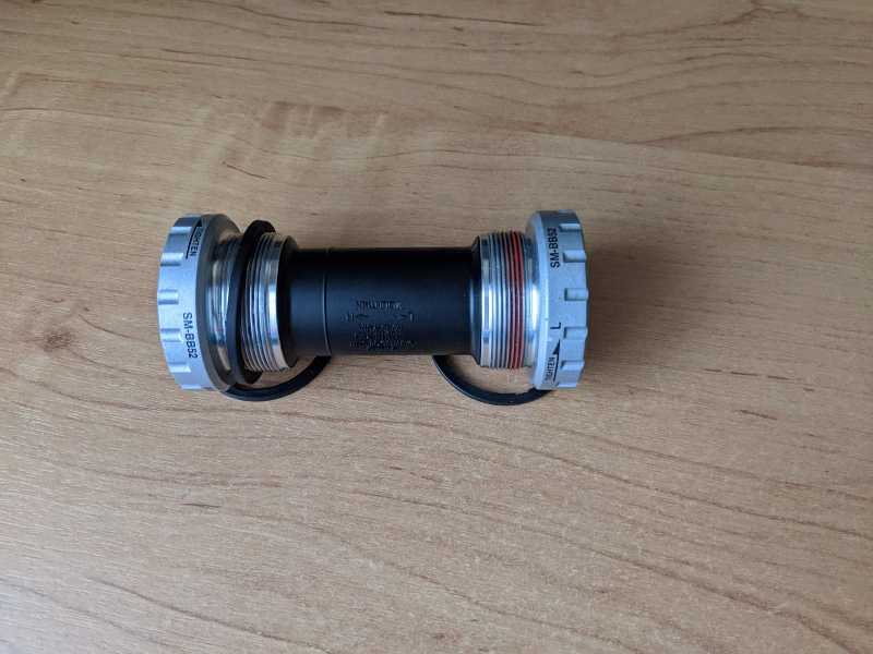 Каретки Hollowtech II Shimano Deore и Deore XT (новая и с пробегом)