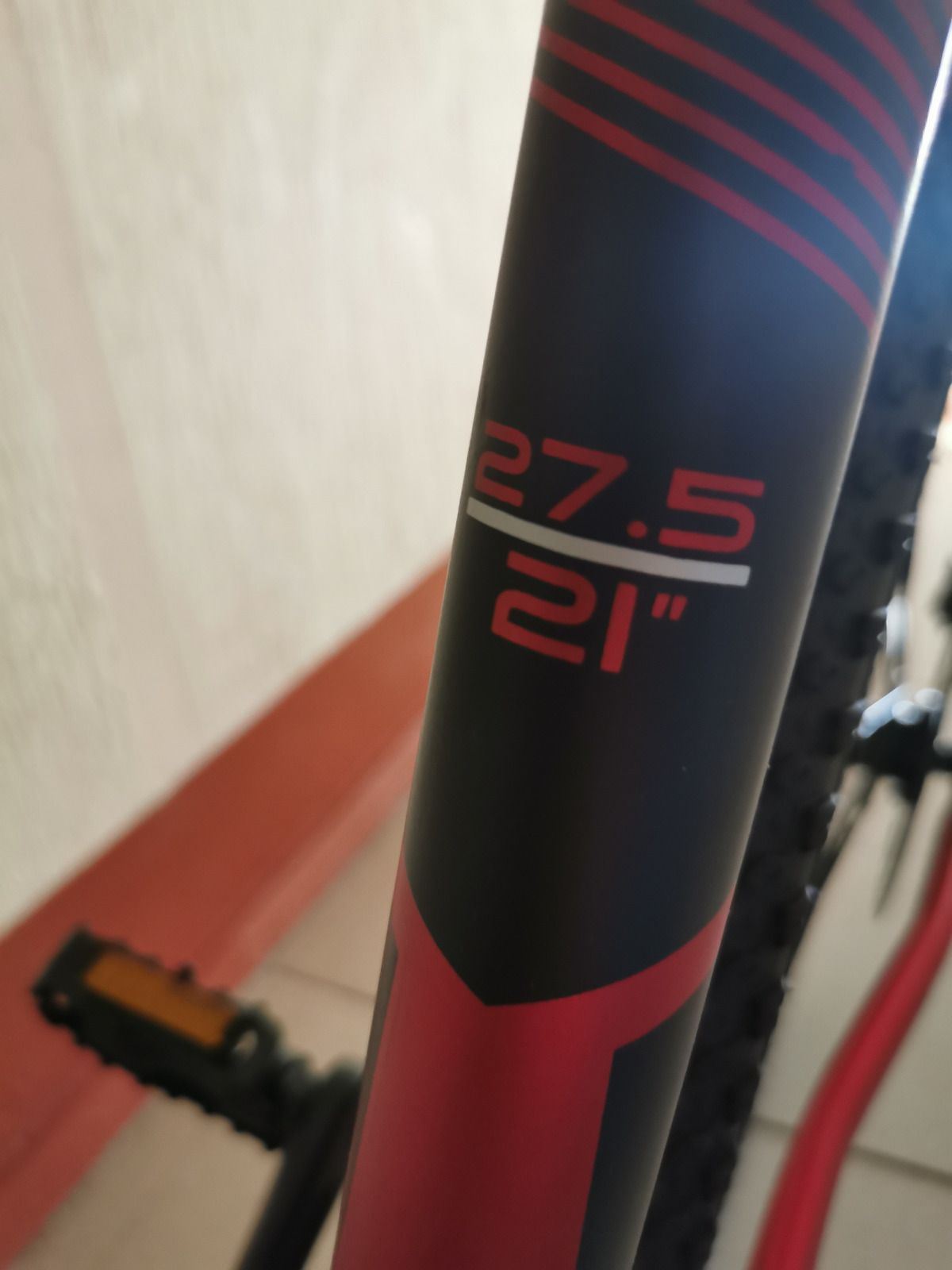 AIST Rocky 2.0 Disc 27,5 рама 21