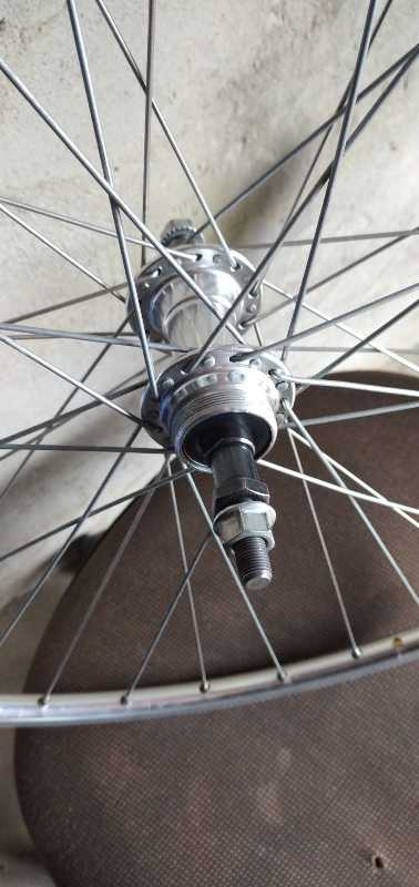 Колесо на oldschool ободе Mavic 622-13, шоссе