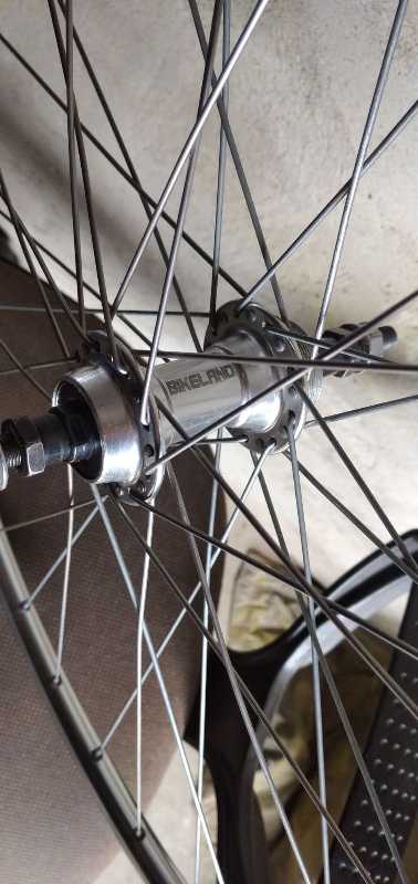 Колесо на oldschool ободе Mavic 622-13, шоссе