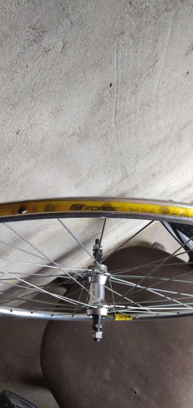 Колесо на oldschool ободе Mavic 622-13, шоссе