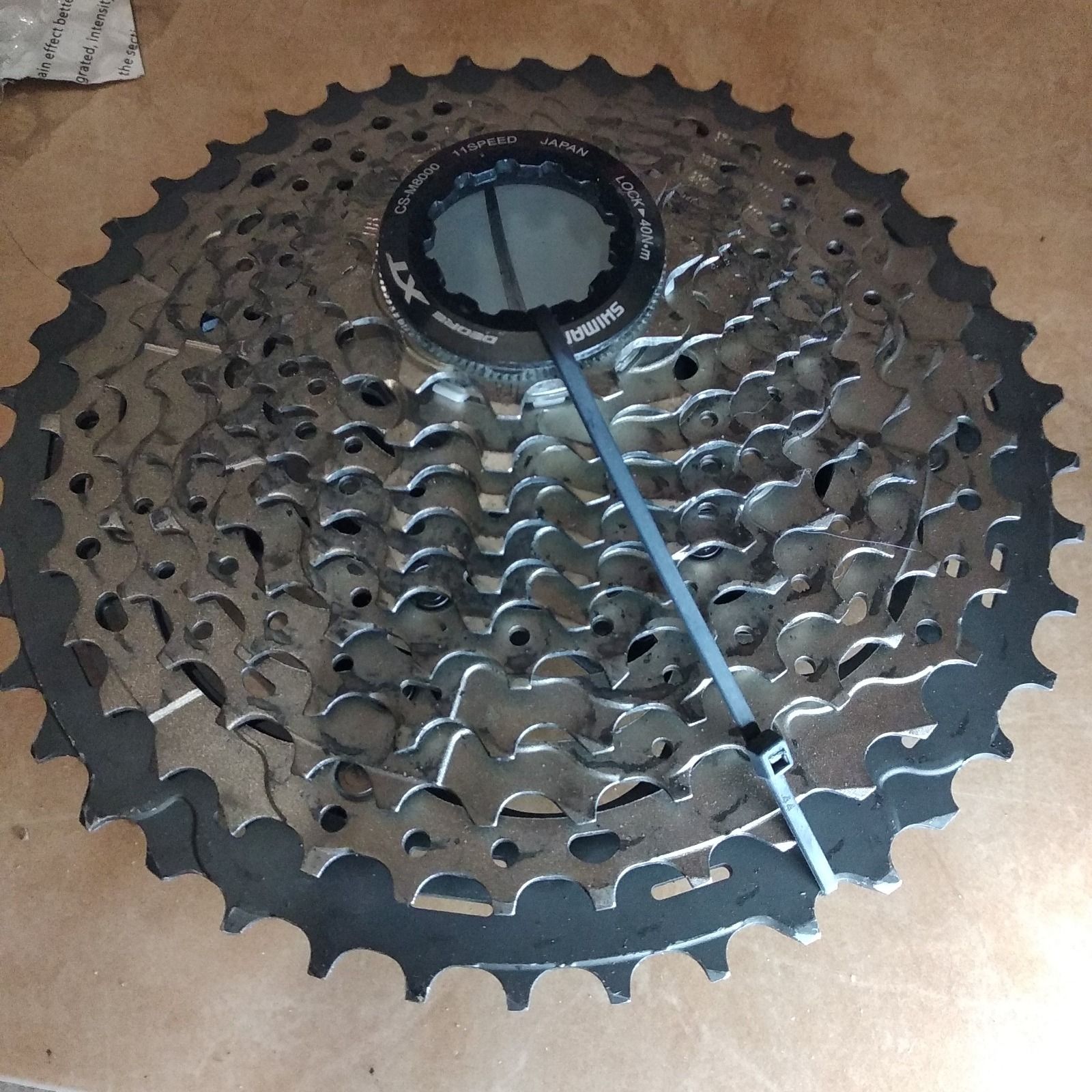 Трансмиссия 11 ск, дуал, кассета Shimano Deore XT 42-11, звезды RACEFACE