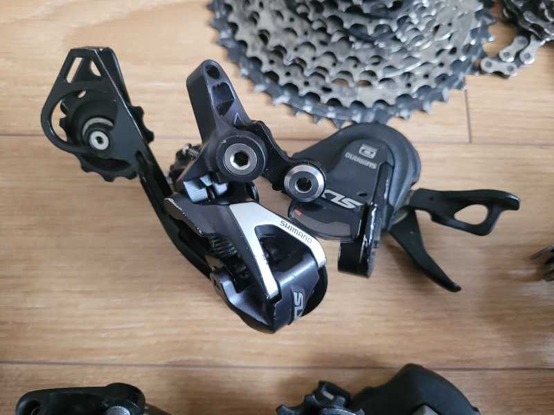 Манетки,  переключатели Shimano Deore XT,  SLX.