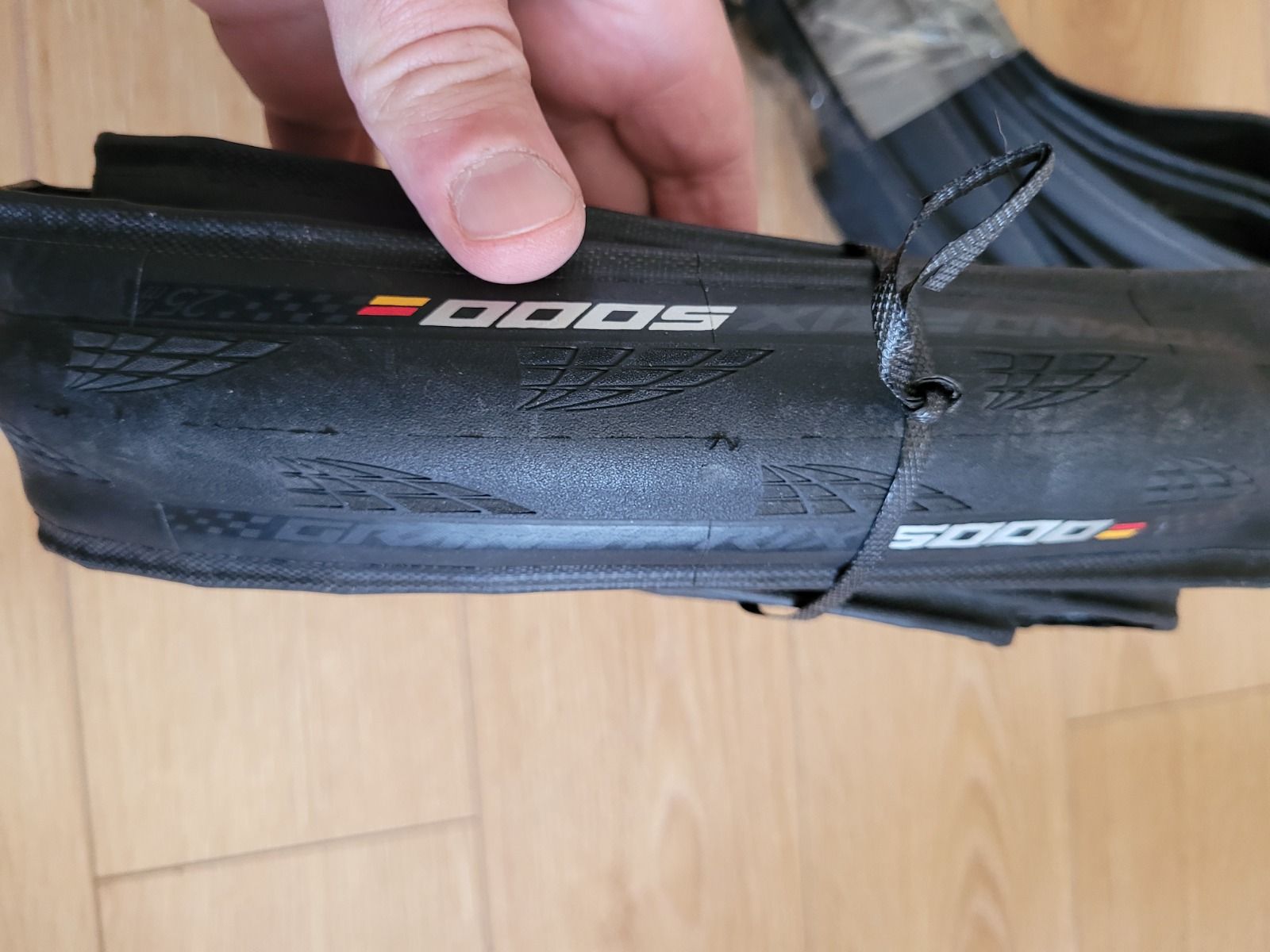 Шоссейные колеса,  покрышки. Schwalbe,  Continental,  Maxxis.