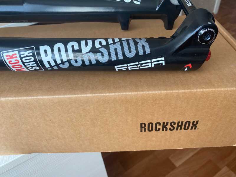 Вилка RockShox Reba RL 29