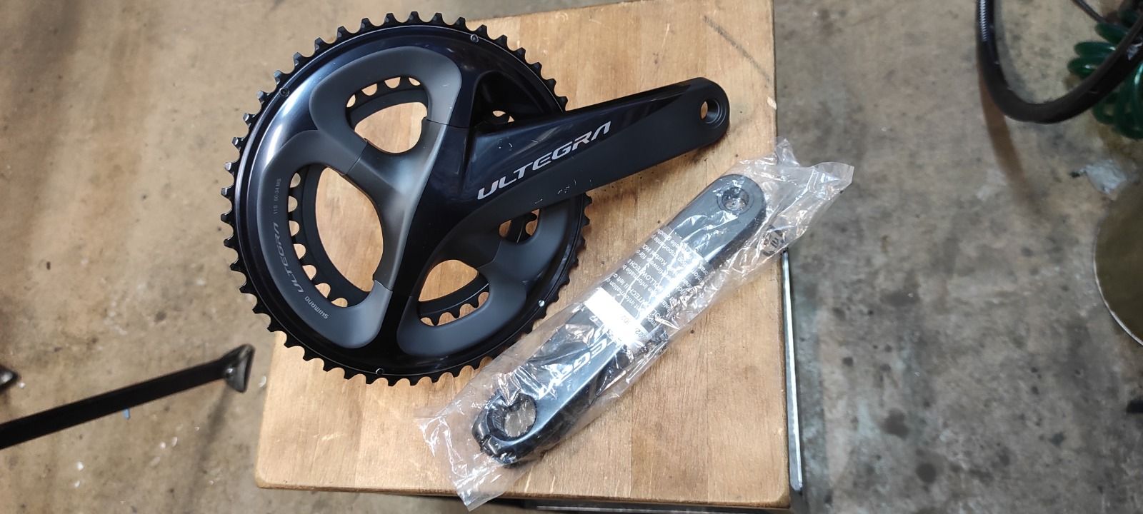 ULTEGRA FC-R8000 2x11-speed Crank 50/34 175mm.