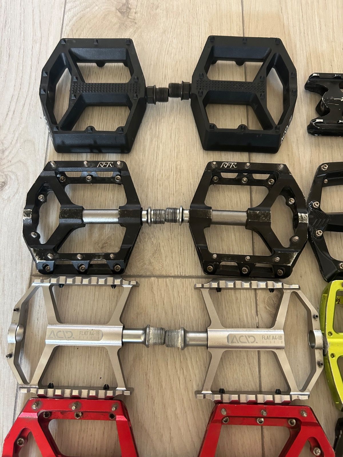 Педали мтб shimano, контактные и др.