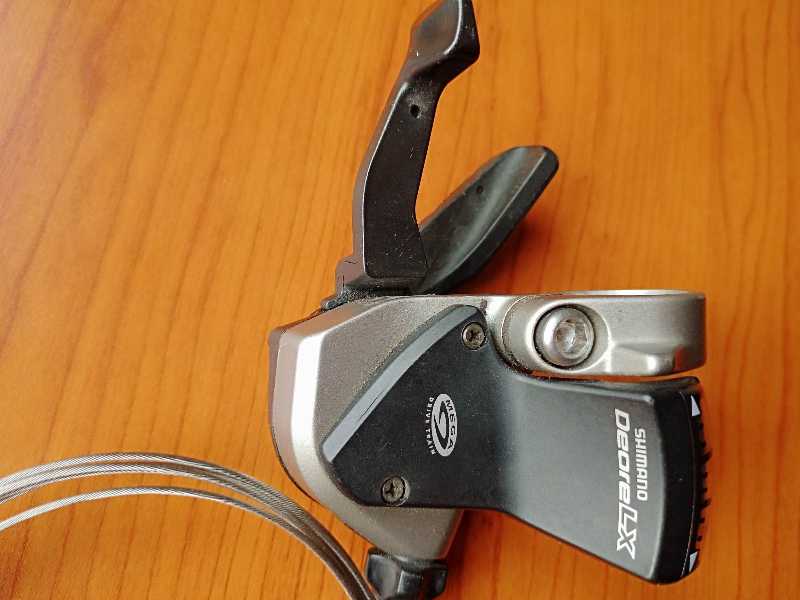 Манетка правая Shimano Deore LX