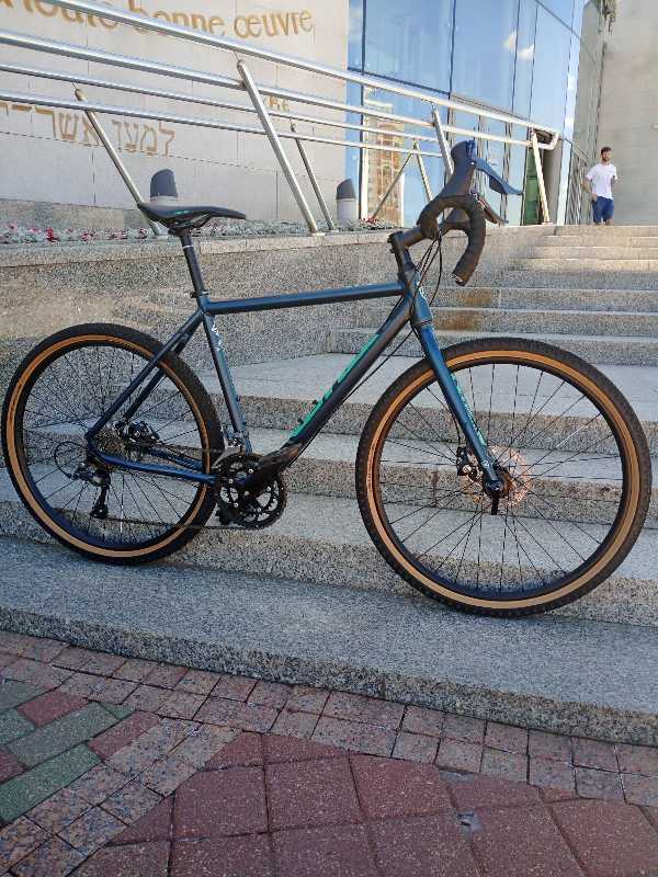 Велосипед гравел KONA Rove AL 650