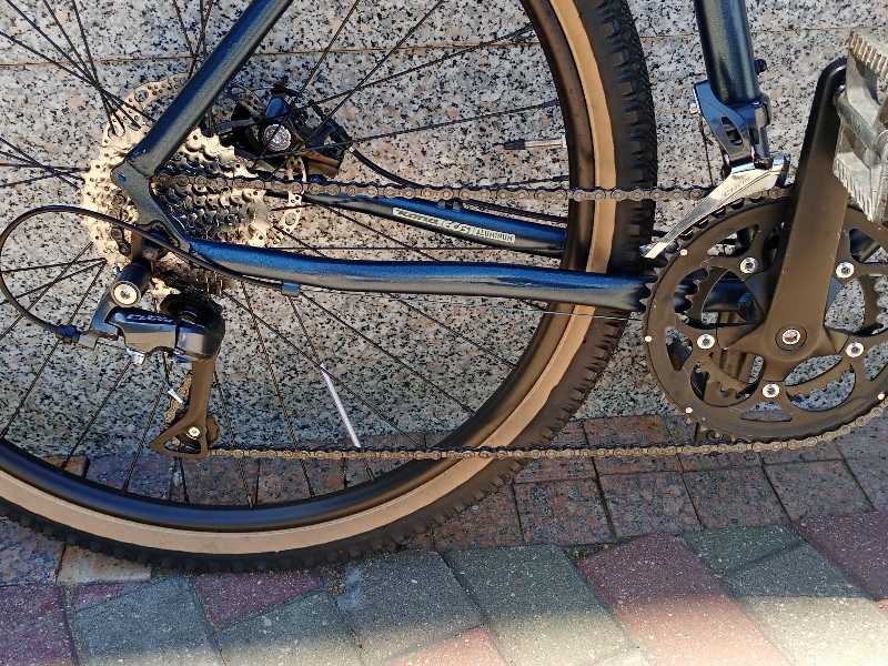 Велосипед гравел KONA Rove AL 650