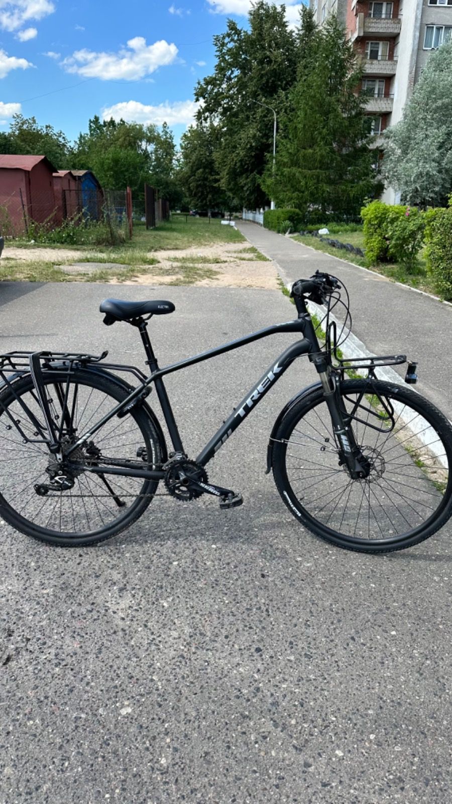 Trek Dual Sport 4