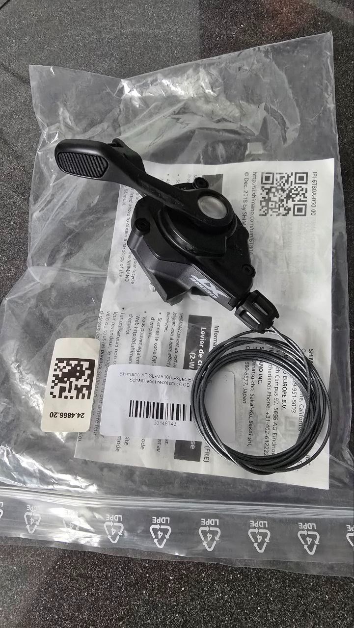 Манетка Shimano Deore XT SL-M8100 I-Spec EV 12 скоростей