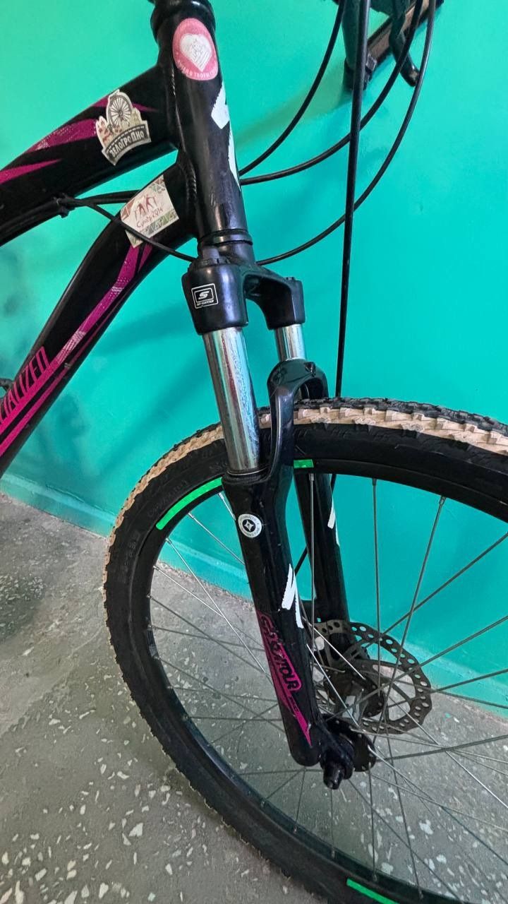 . Specialized Myka 26 (2015).