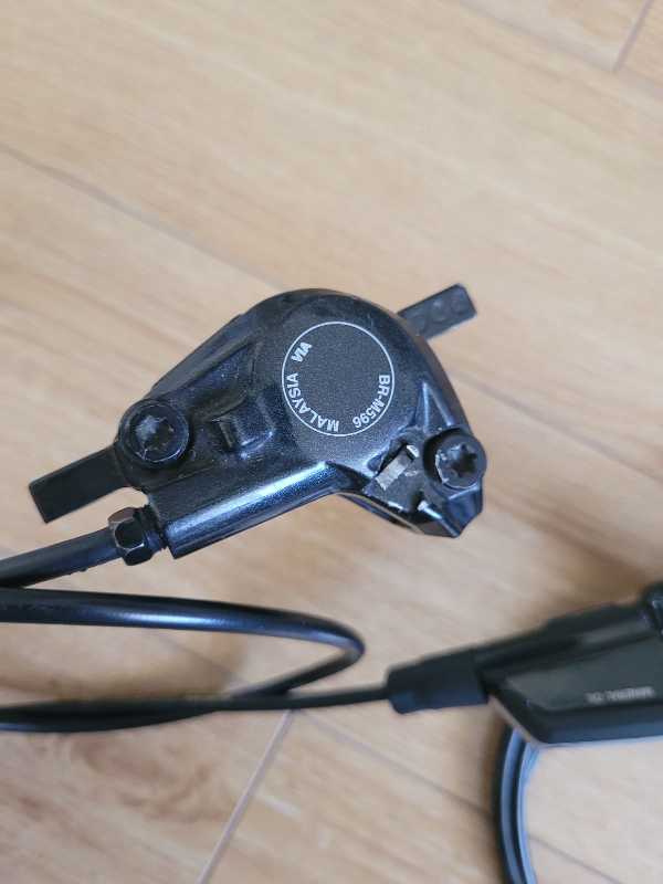 Гидравлика Shimano Deore BR-M596.