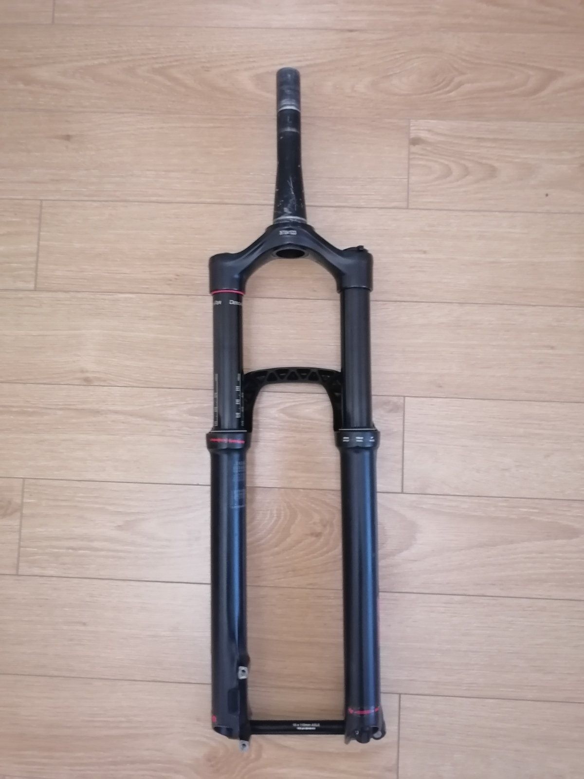 Вилка ROCKSHOX PIKE AIR 29 под ось.