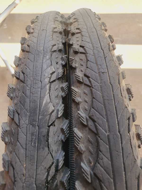 Schwalbe Hurricane 26x2.0