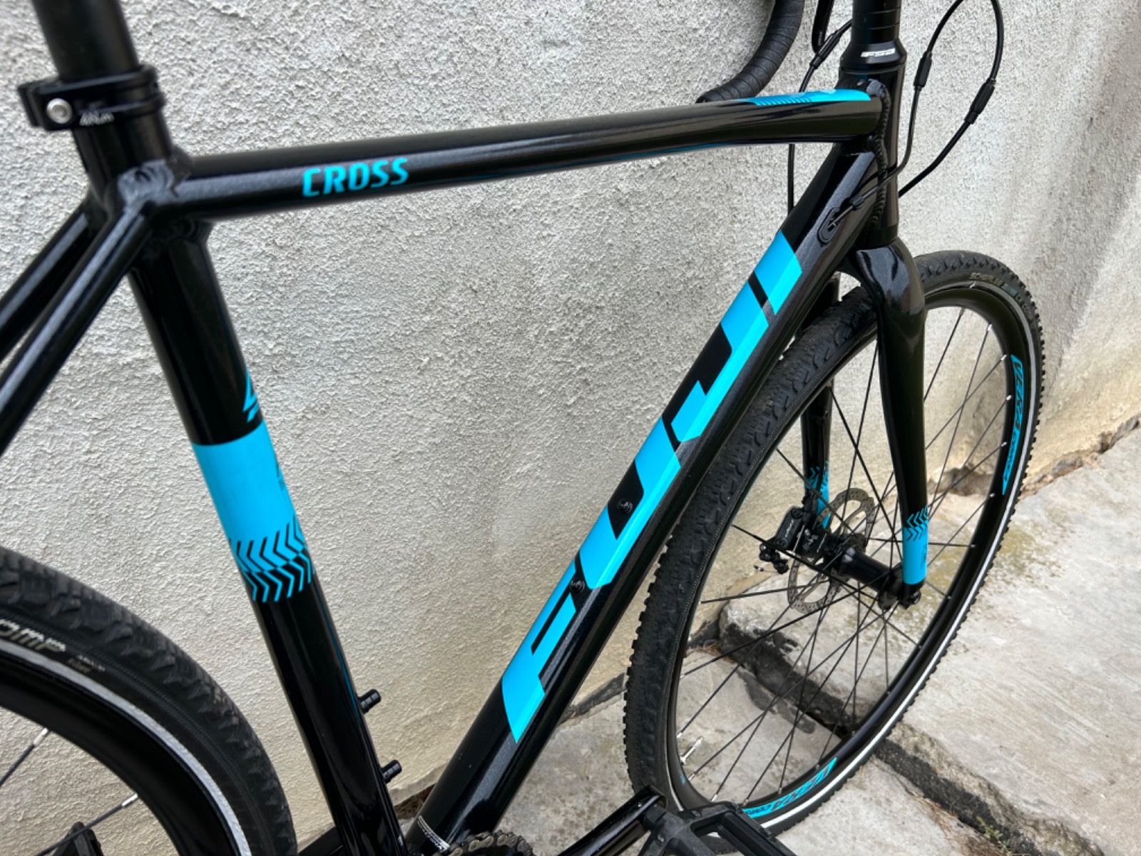 Велосипед циклокроссовый Fuji Cross 1.3 (2020)