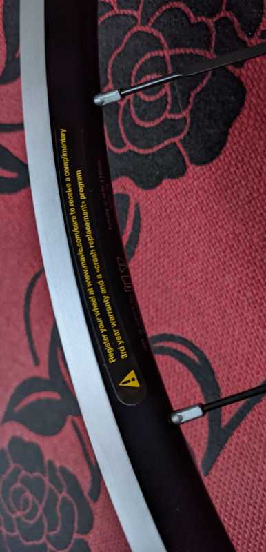 колесо заднее Mavic Aksium 28'' новое