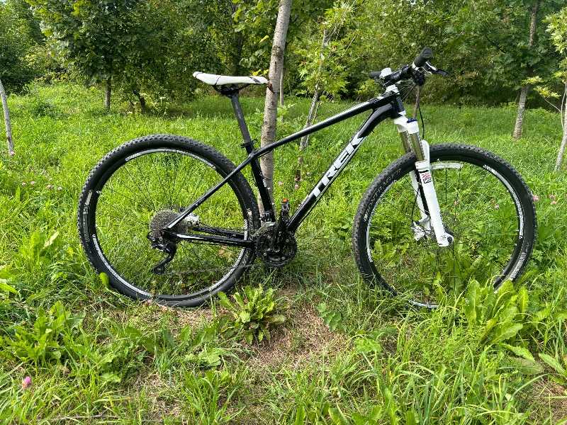 TREK Superfly 5 29