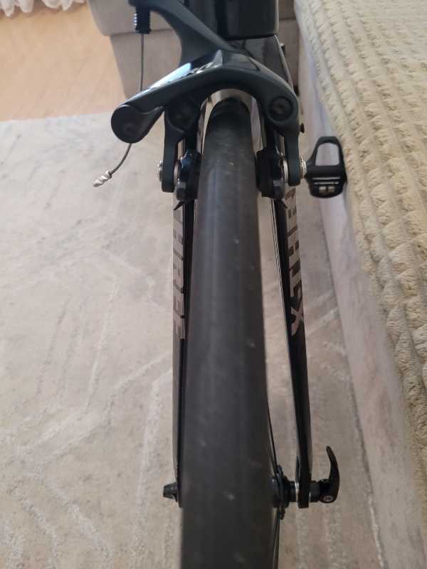 Карбоновый шоссейный велосипед  SAVA X-THREE Shadow 3.0, ULTEGRA 8000.