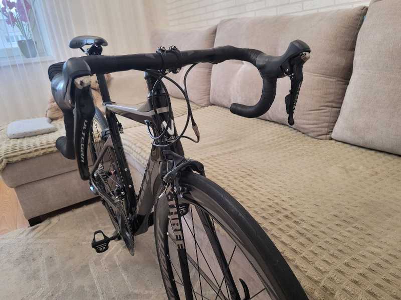 Карбоновый шоссейный велосипед  SAVA X-THREE Shadow 3.0, ULTEGRA 8000.