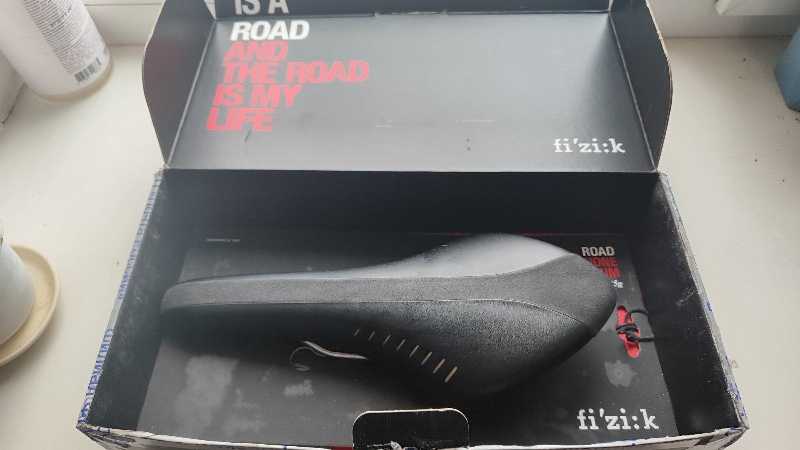 Fizik Arione R3