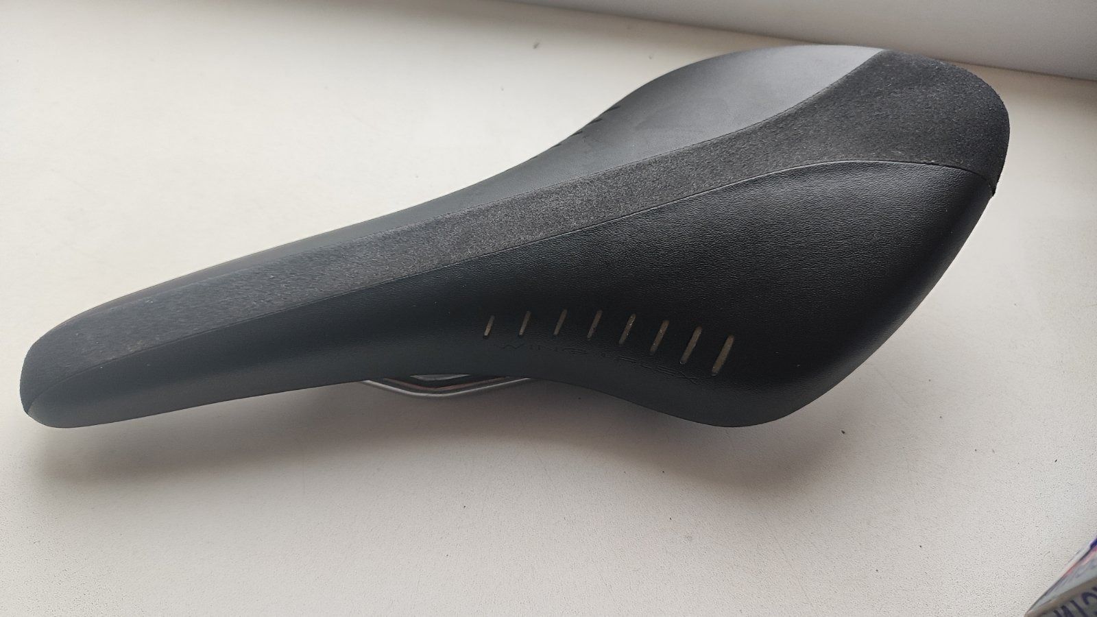 Fizik Arione R3