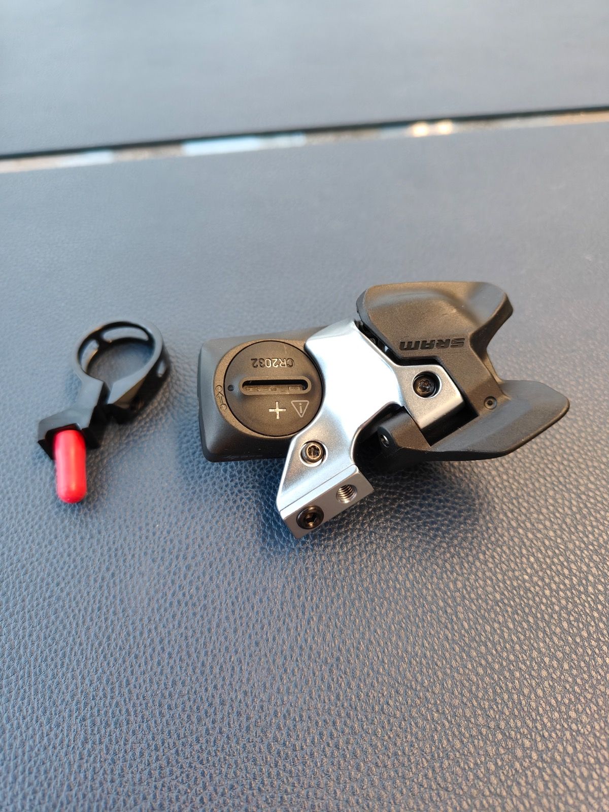 Беспроводная манетка SRAM Eagle AXS Rocker Controller right 12 ск.