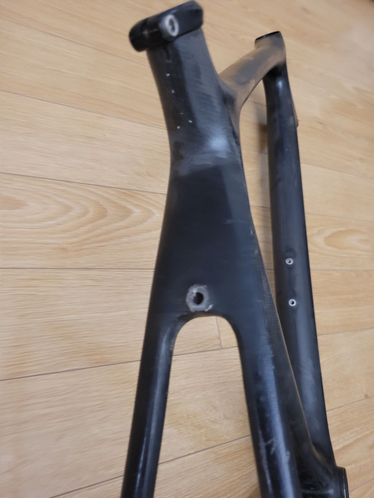 Дербан. Карбоновый шоссейный велосипед.