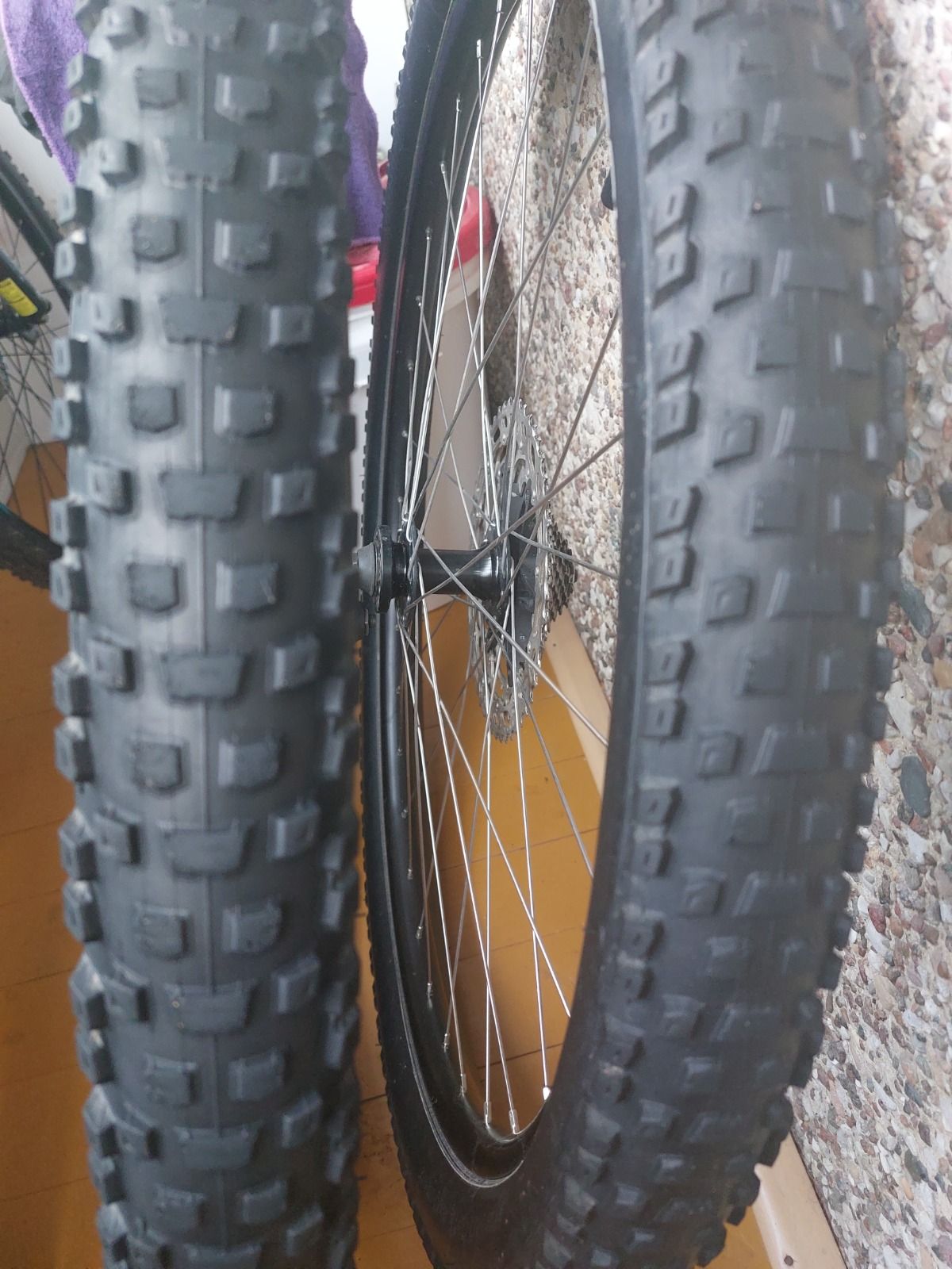 2-е покрышки 29 2.35 specialized