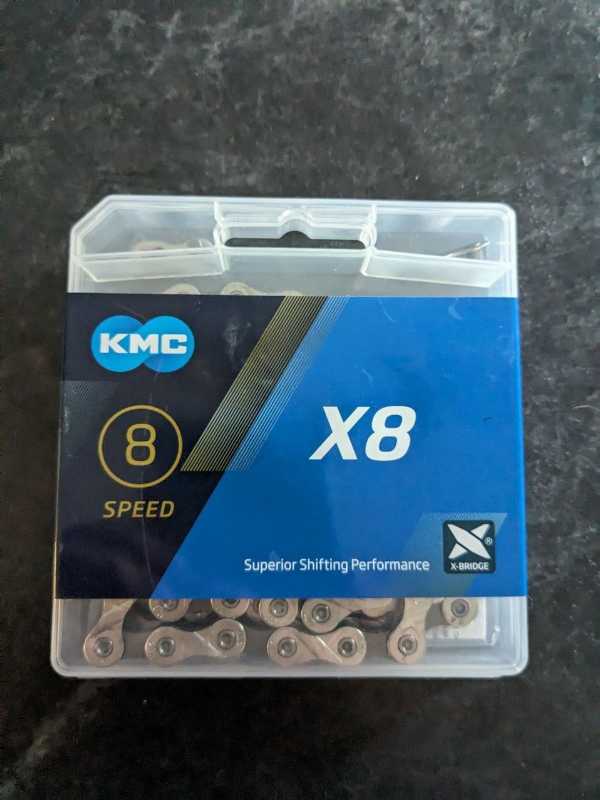 Новая цепь KMC x8 (silver/gray, аналог старой х8.93), 8-ск, 114 звеньев