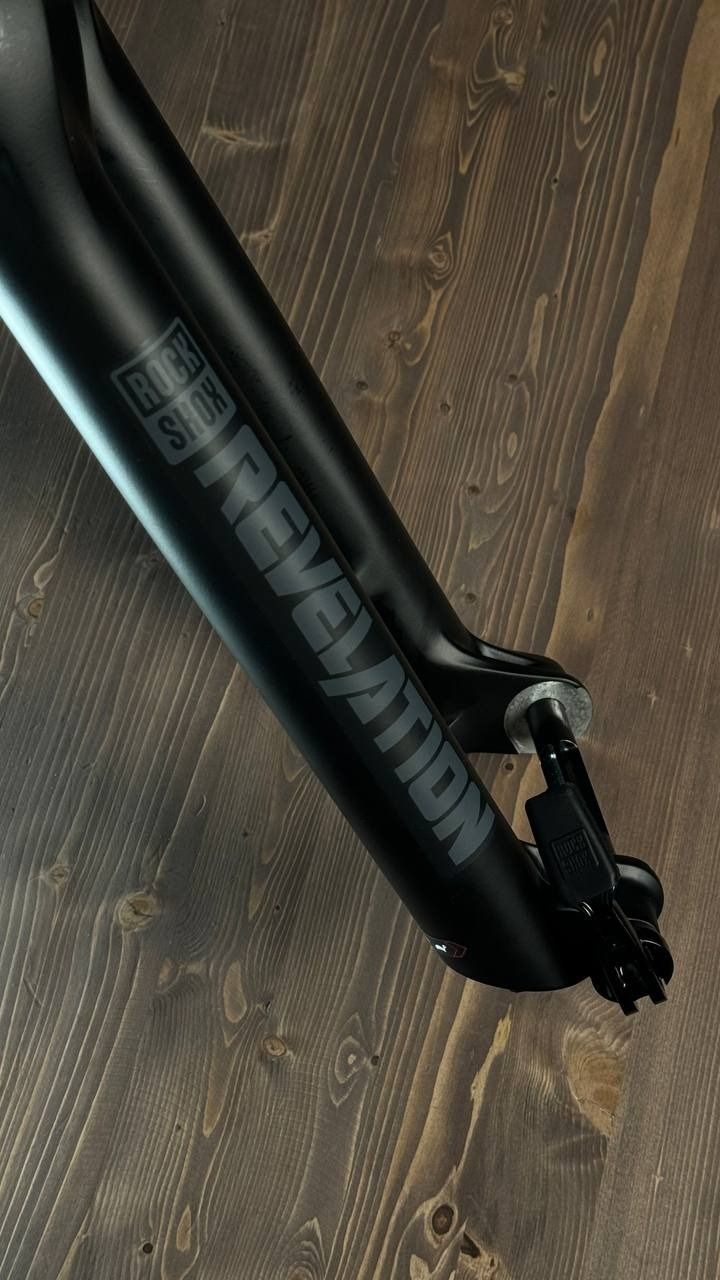 RockShox Revelation RC 29'' Debon Air 140mm