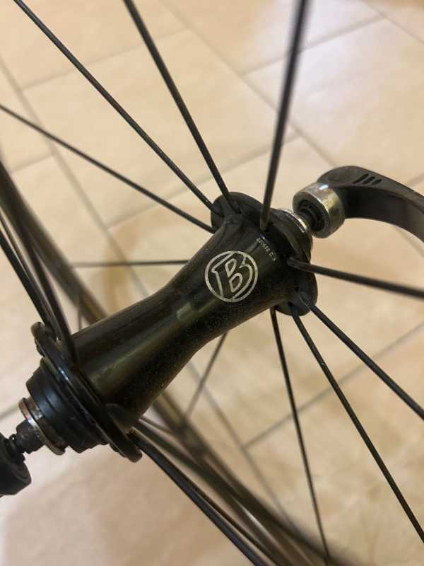 Колесо переднее Bontrager 28