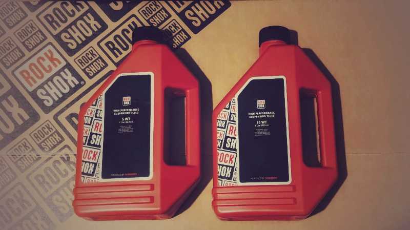 Масло для вилок Rock Shox High Performance Suspension Fluid 5WT, 15WT