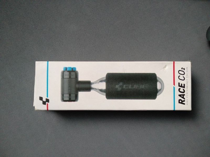 Насосы Cube ACID Race CO2, Syncros Mini Pump HP 1.0, STG