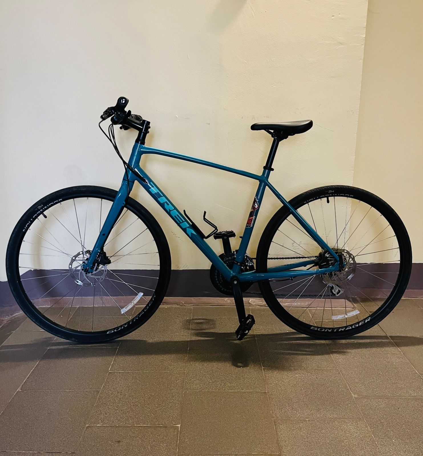 Велосипед Trek FX2 DISC