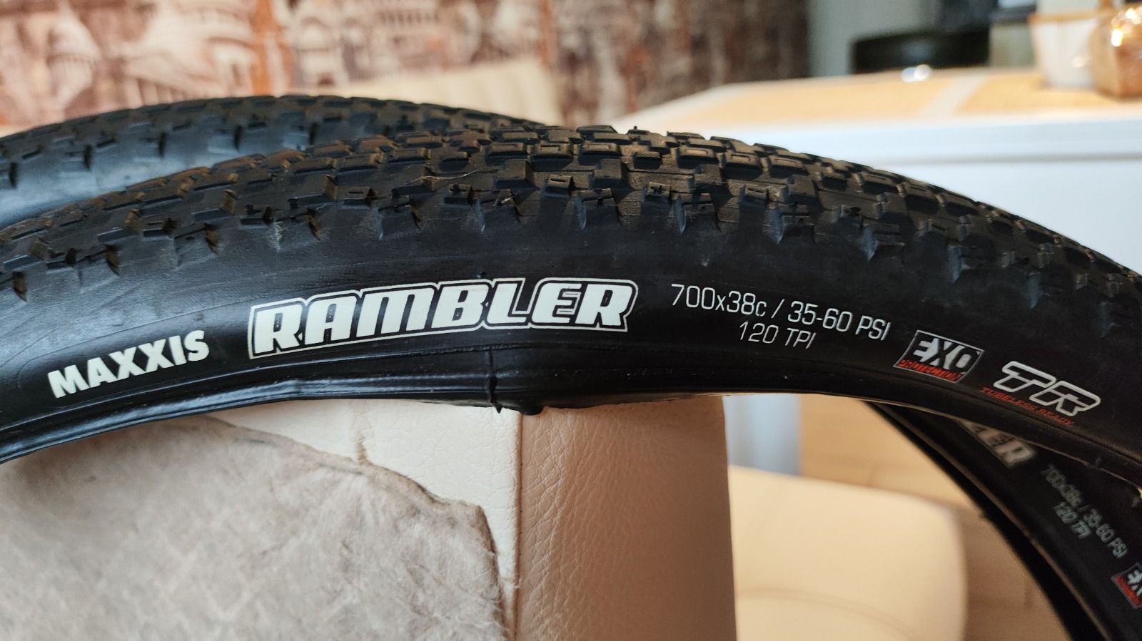 Велопокрышка Maxxis Rambler 700x38C (цена за пару)