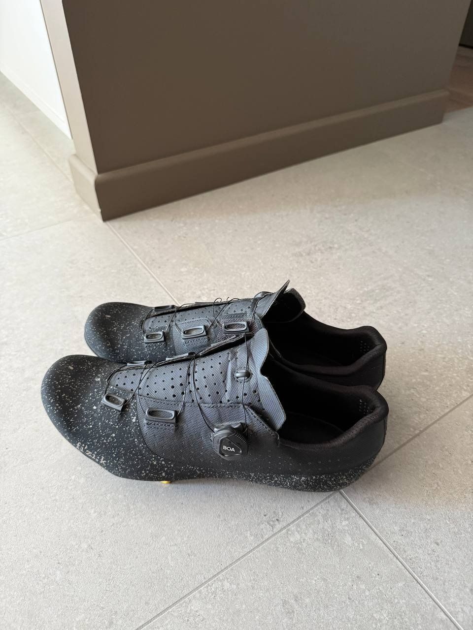 Fizik Tempo Overcure R4 (45.5EU)