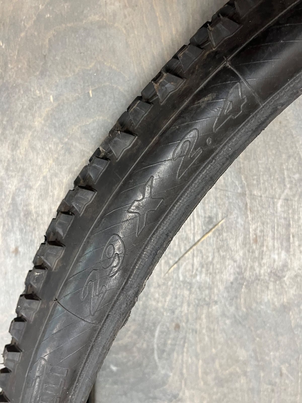 Pirelli Scorpion 29x2.4