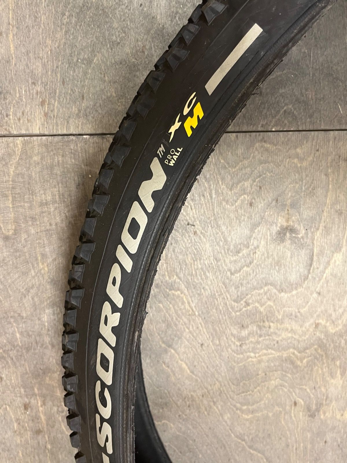 Pirelli Scorpion 29x2.4
