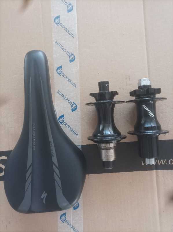 кассеты, втулки педали.