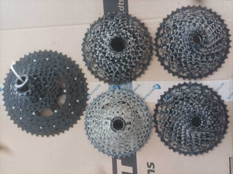 кассеты, втулки педали.