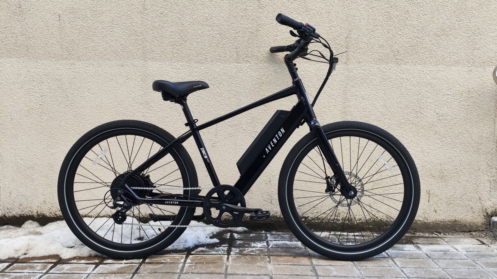 Электровелосипед Aventon Pace 500 Black