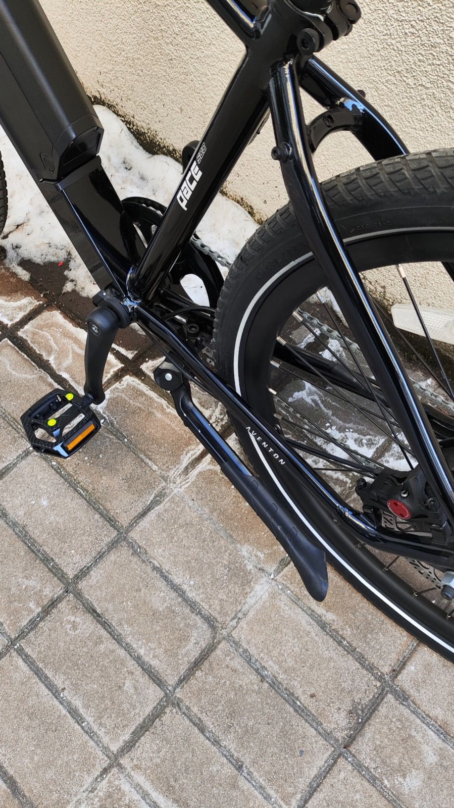 Электровелосипед Aventon Pace 500 Black