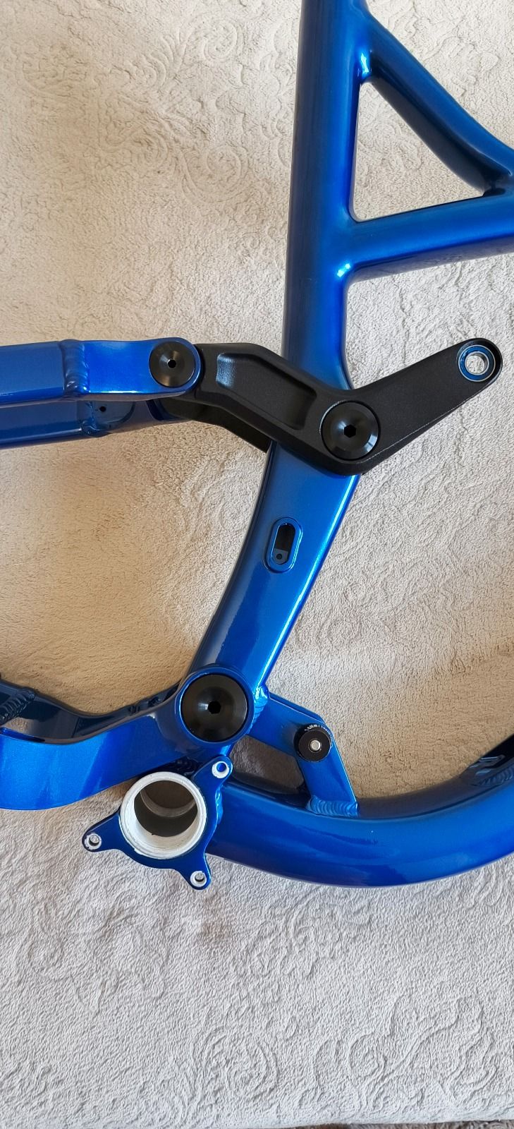 Рама Haro shift r9 27,5