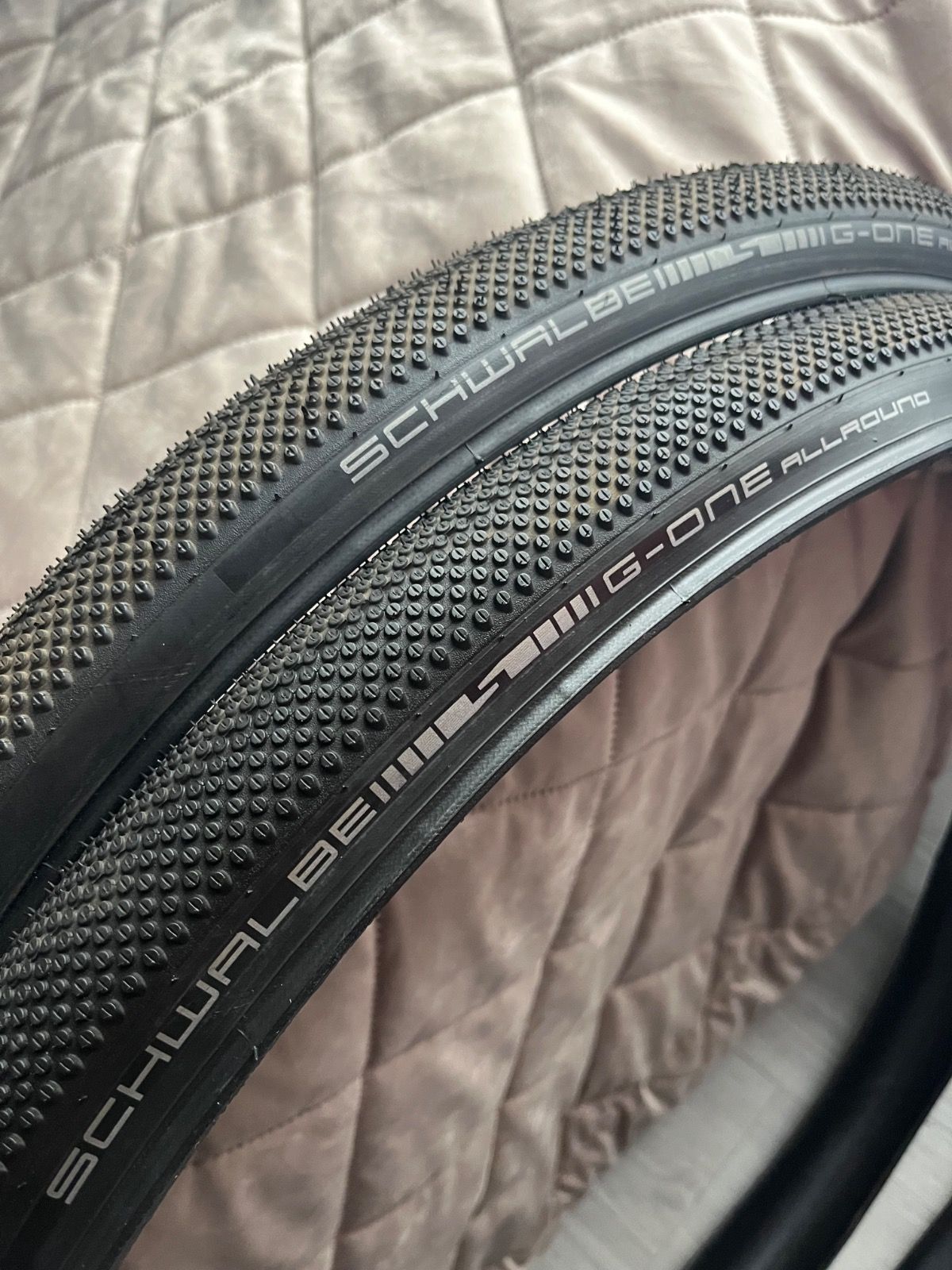 Покрышки Schwalbe g-one allround 28x1.35