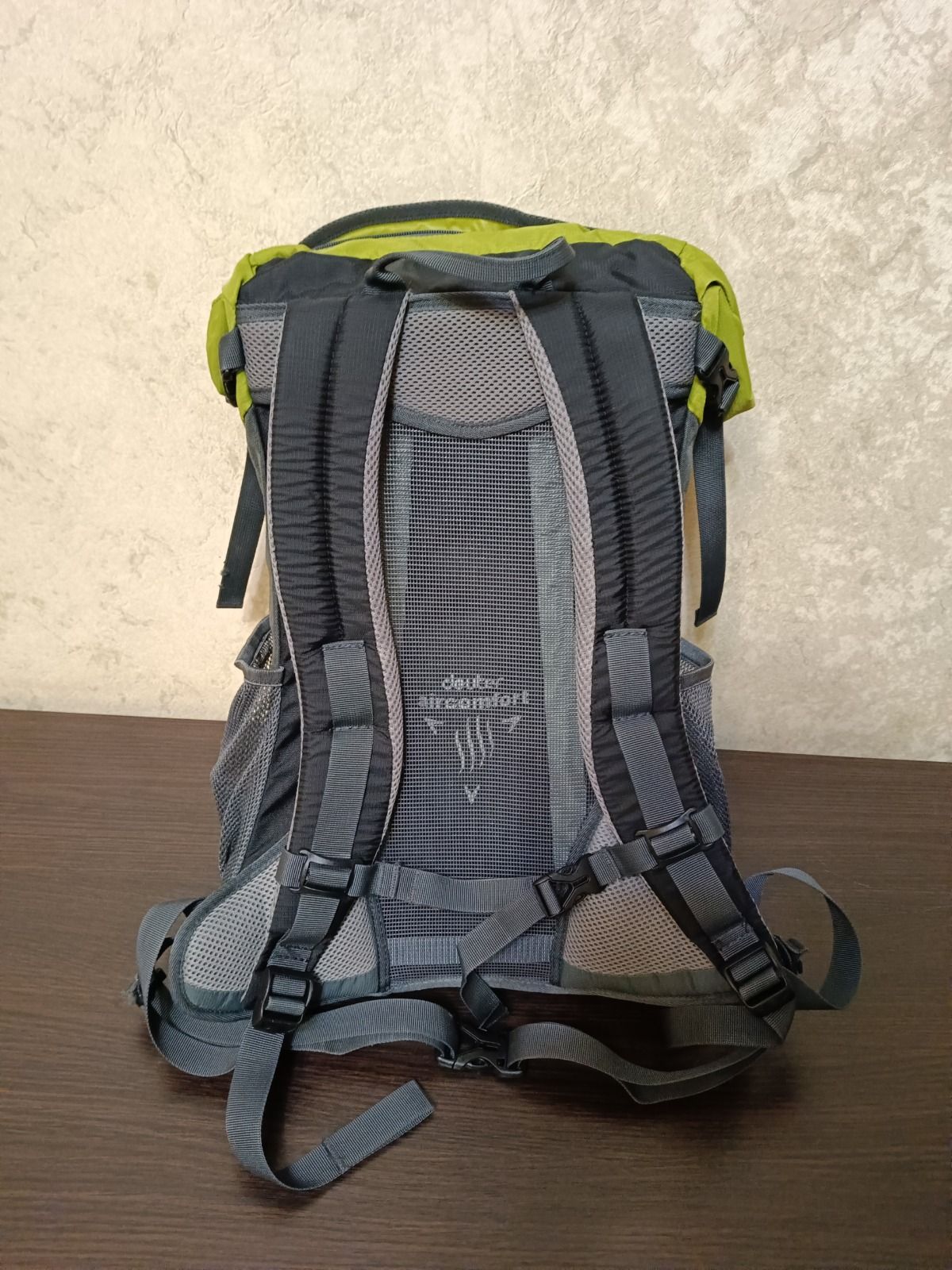Туристический рюкзак Deuter AC Zero 25