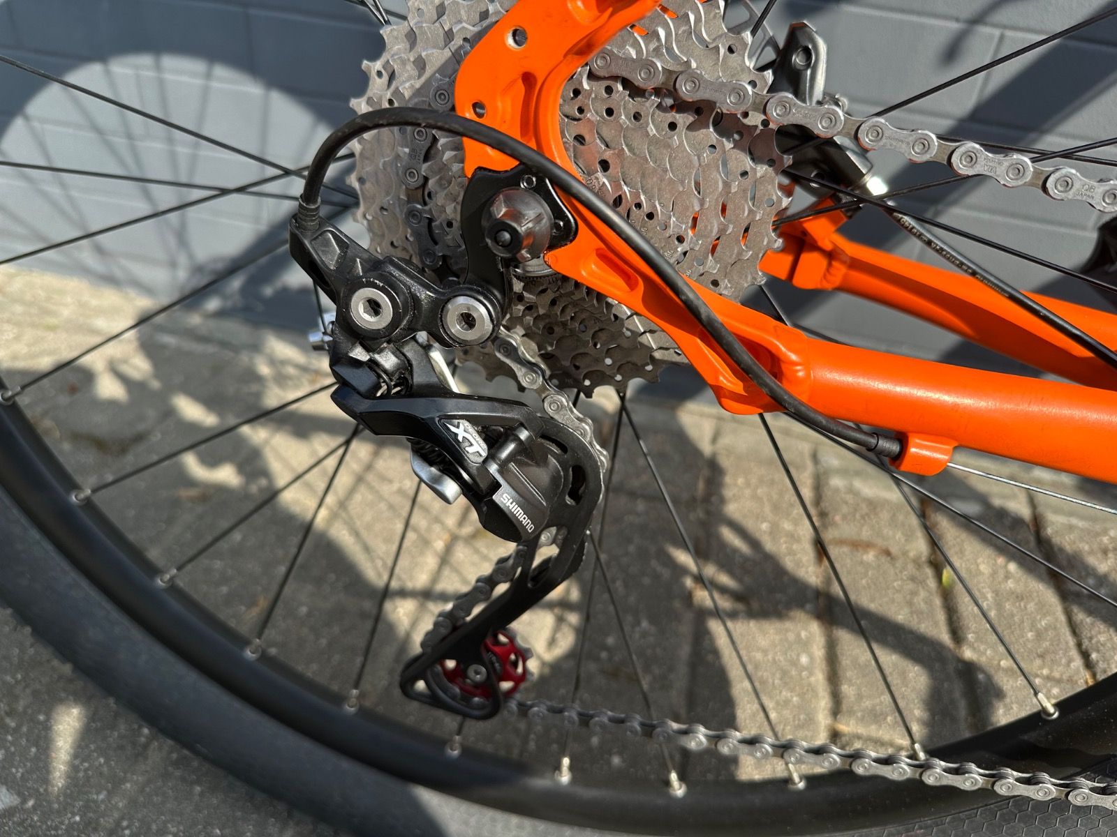 White XC PRO 29